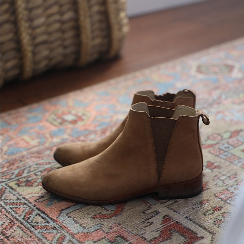 Nisolo Chelsea Boots